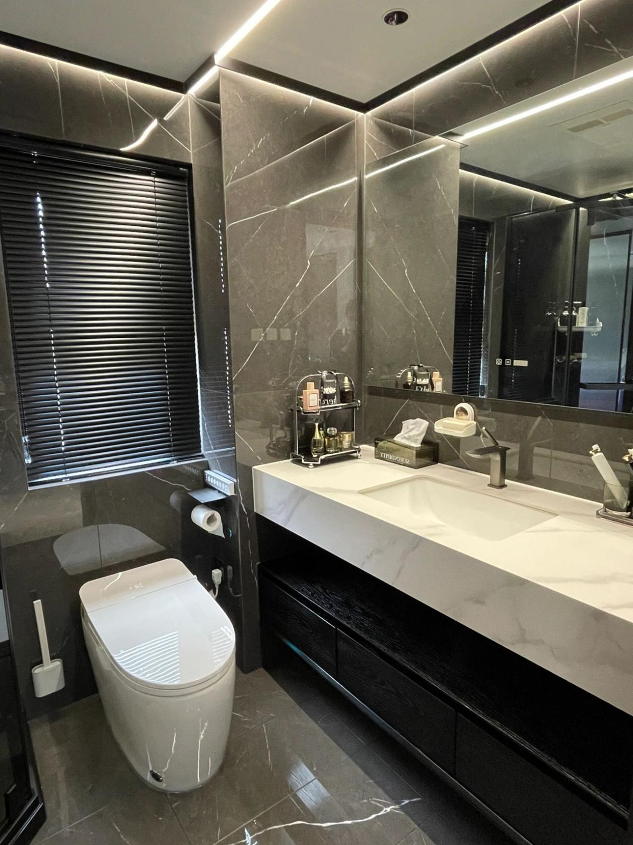 客厅书房一体化，大空间串联双阳台，一处酝酿诗意一处盛放生活