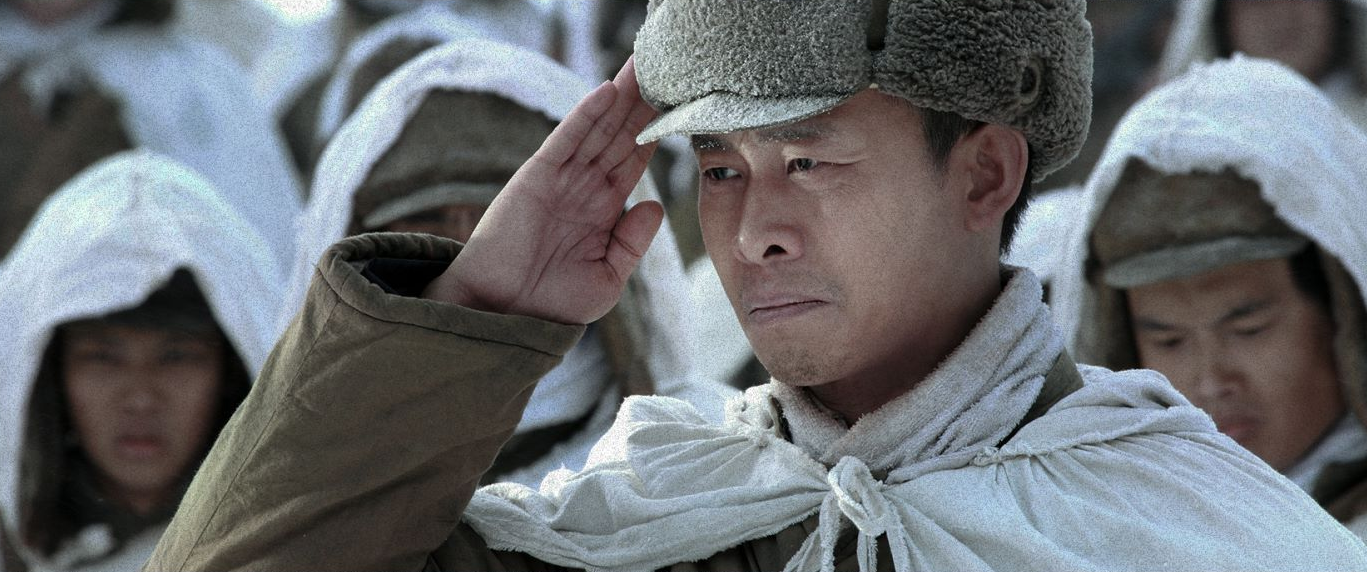 《狙击手》:能让186万人起早贪黑上座影院,也就只有张艺谋了