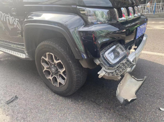 美女精品二手车竟成事故车,谁动了bj40的大梁?