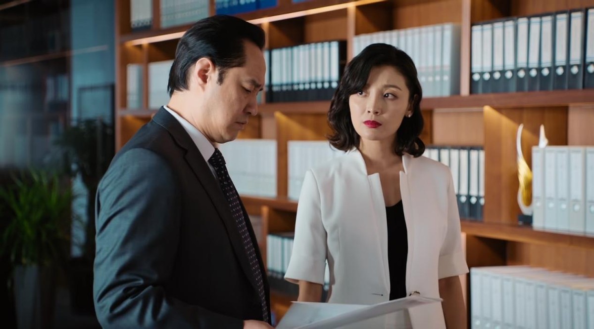 《幸福到万家》“老色鬼”韩律师，盯上何幸运，是他此生最大报应