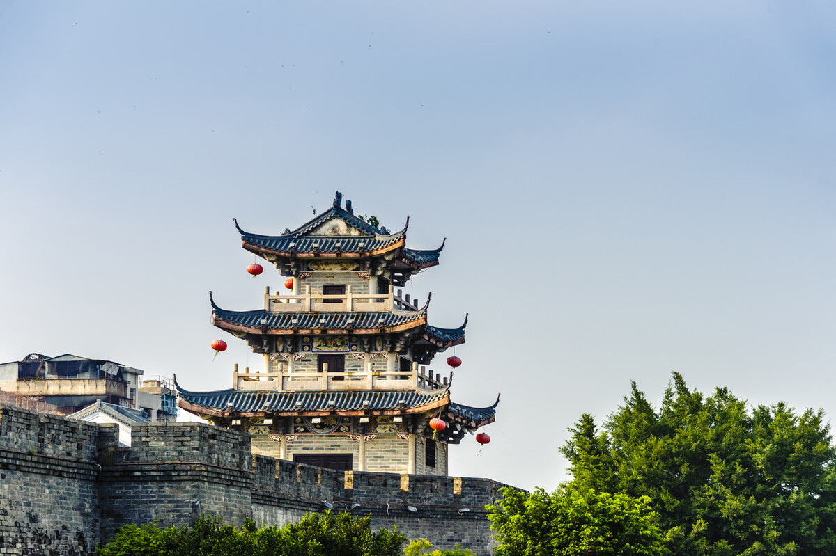 推荐国内的十大世界级美景，个个都是超乎寻常的美景，此生必去