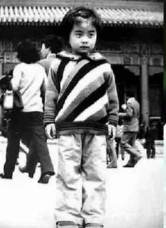 盘点PK各大明星小时候的照片，你能认出几位来