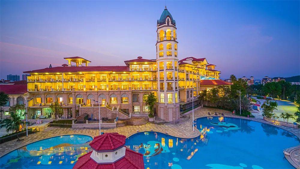 江门鹤山又一奢华度假酒店，豪华海鲜自助，超大泳池，网友：安排