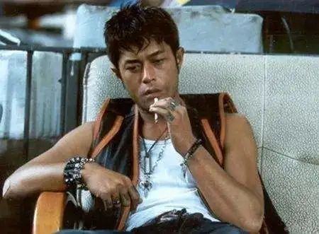 群殴被判7个月、撞毁250万跑车，能浪子回头的男星，如今都很耀眼