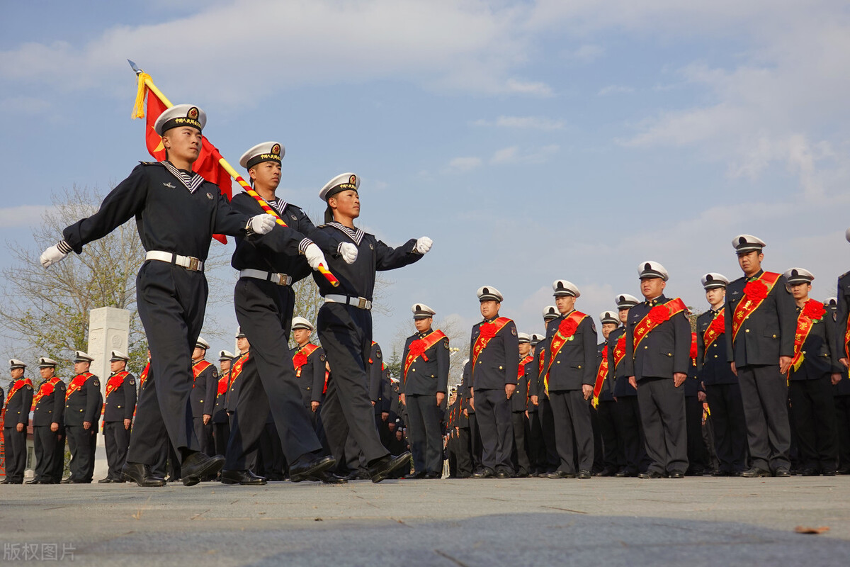 儿子报考海军航空大学，这学校怎么样？毕业后会到哪些岗位工作？