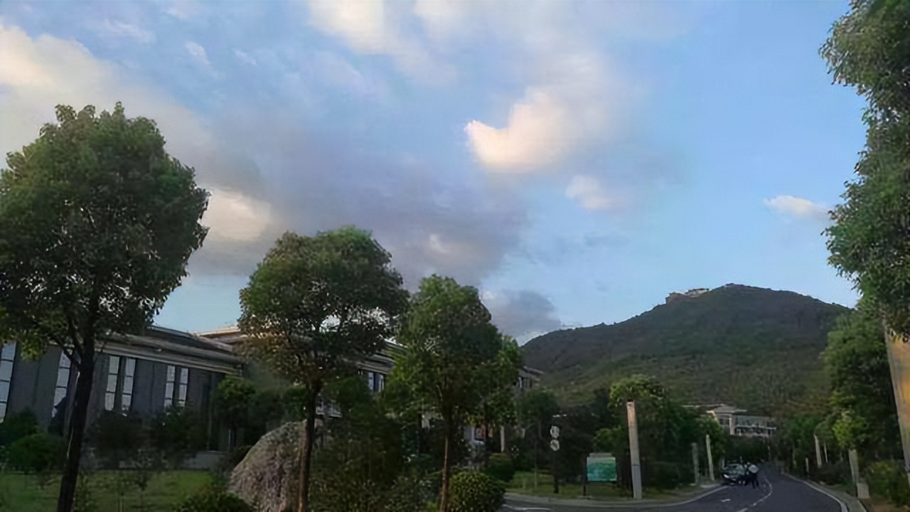 东方式学院流粮草：中式哈利波特，日常向