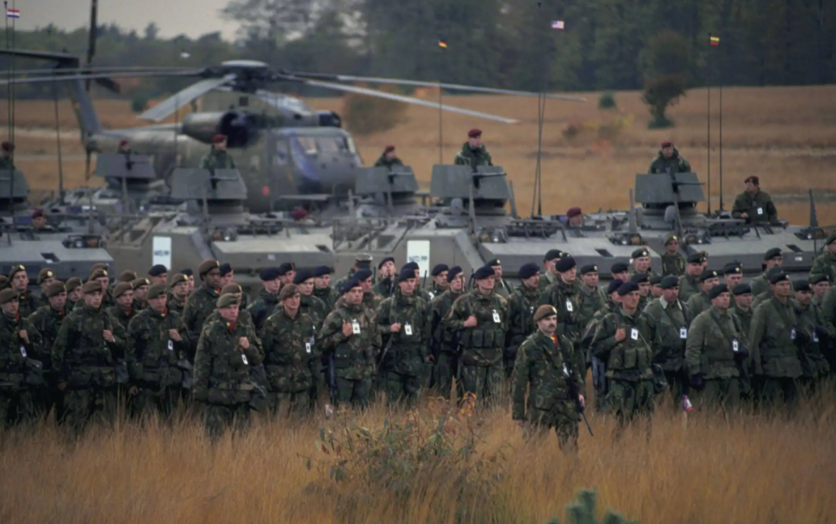 ����ս������Ӯ�ҳ��֣�3�����ͬʱ��������������򱻳����Ʒ�