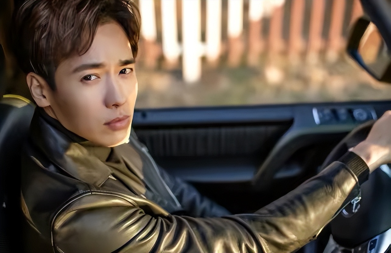 董璇高云翔离婚三年，两个人的生活，一个天上一个地下