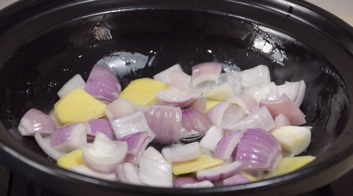 春天，遇到这鱼别手软，刺少肉多，这样做后蒜香味十足