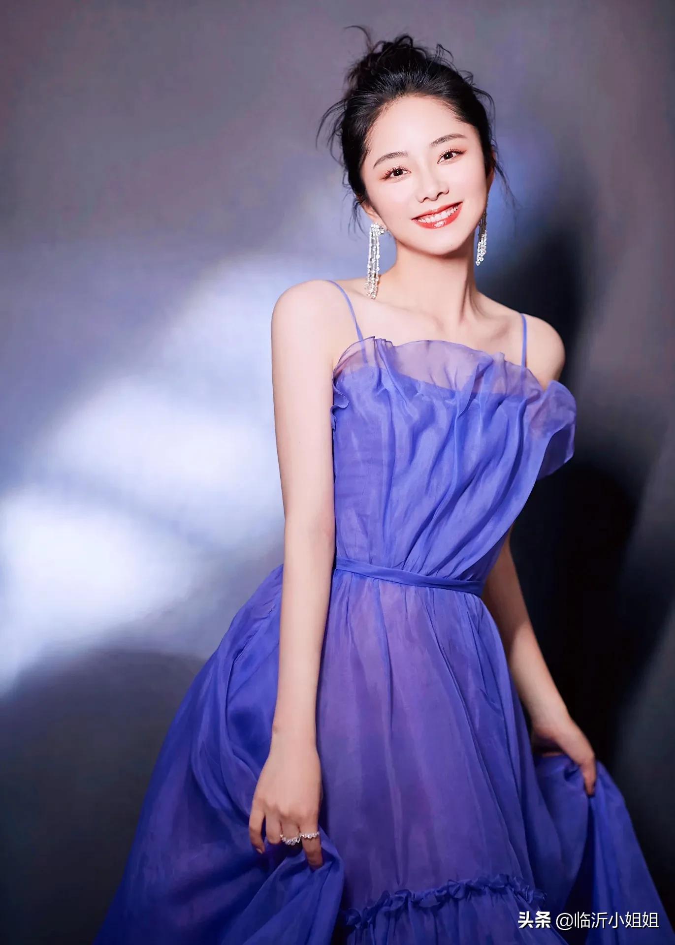 谭松韵，甜美可爱的精致美少女，灵动唯美的气息扑面而来