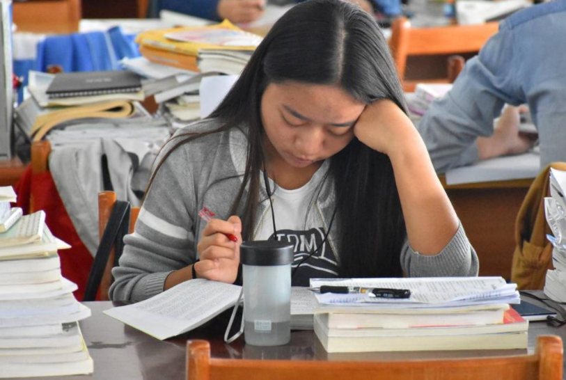 大学生毕业难度加大，2022年或将实行，学生提前了解有好处