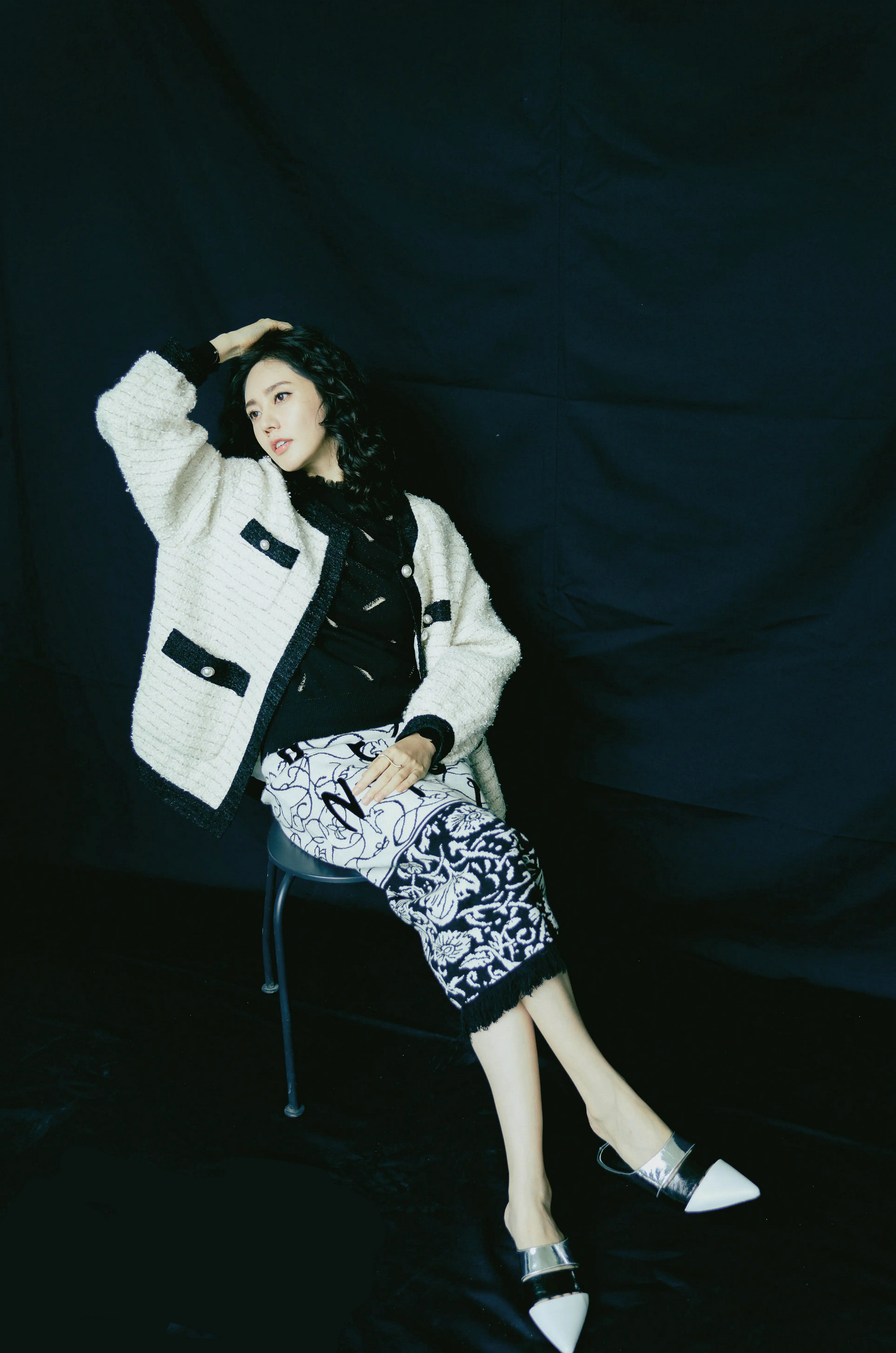 秋瓷炫高清壁纸，嫁入中国的韩国女星