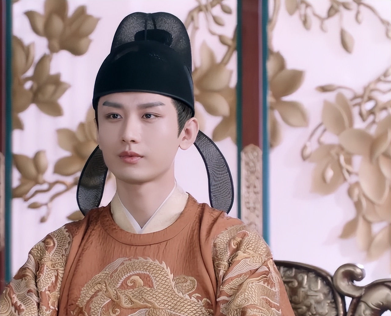 “病娇美男”别硬演，有人公子世无双，有人乡野村夫呆头鹅