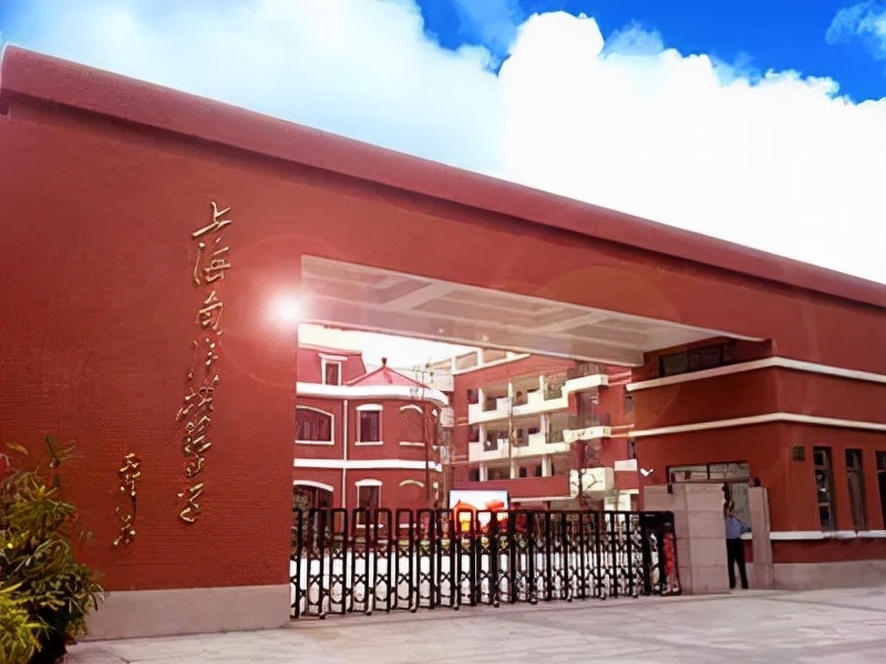 上海16区TOP.1高中榜单出炉！各区头牌成绩惊人，哪所学校更强？