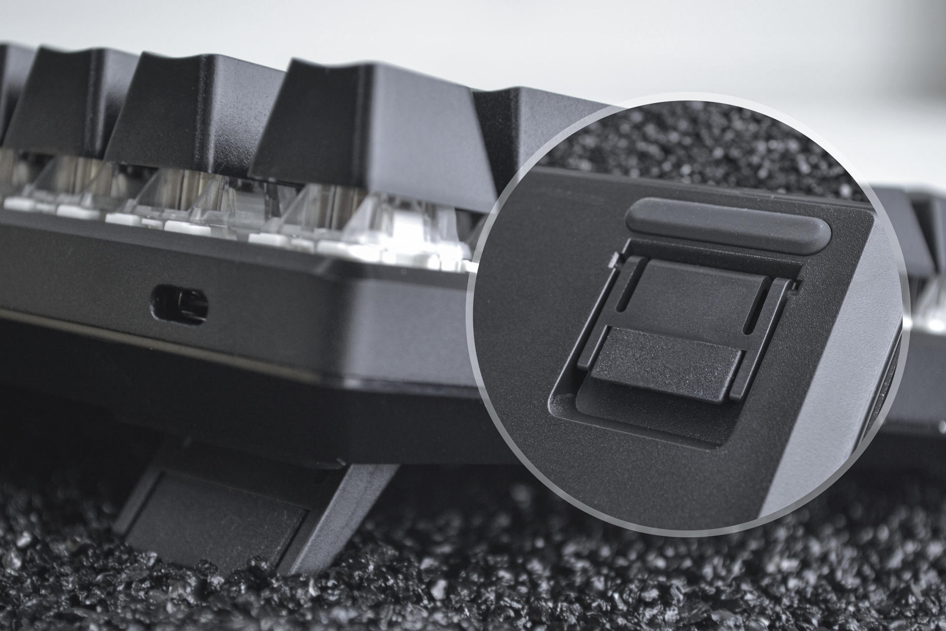 颠覆传统习惯 X-BOWS人体工学机械键盘 缓解你腕关节的痛