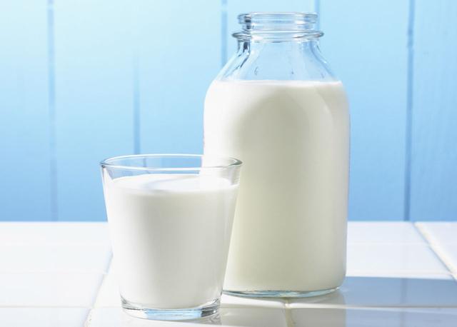 每天喝一杯牛奶，对血脂有什么影响？建议早日了解
