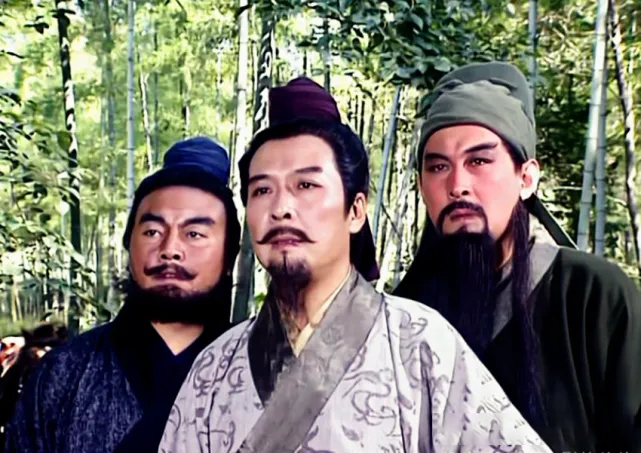 同样是演关公，把甄子丹于荣光陆树铭等5人放一起，差距就出来了