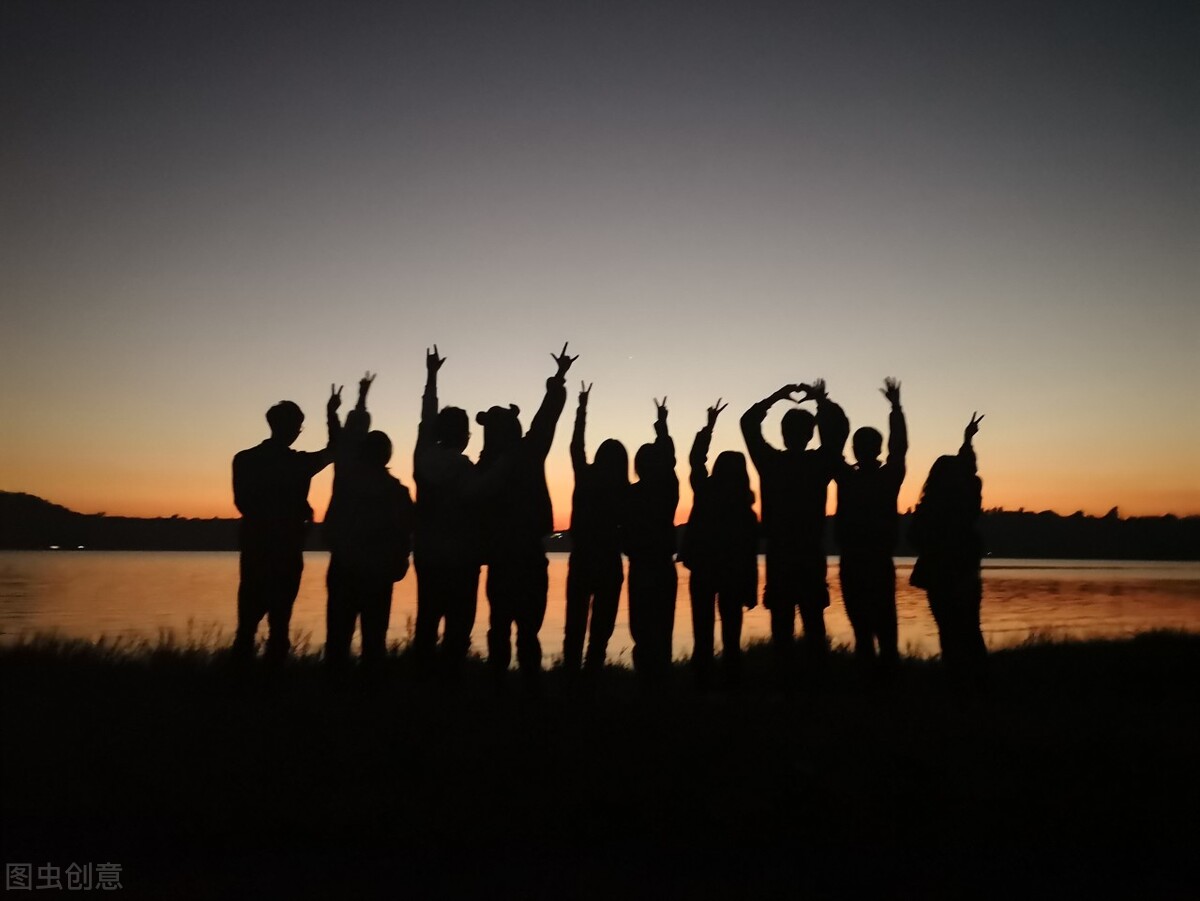 关于大学生活唯美的说说(想念大学生活的说说) _晶羽文学网