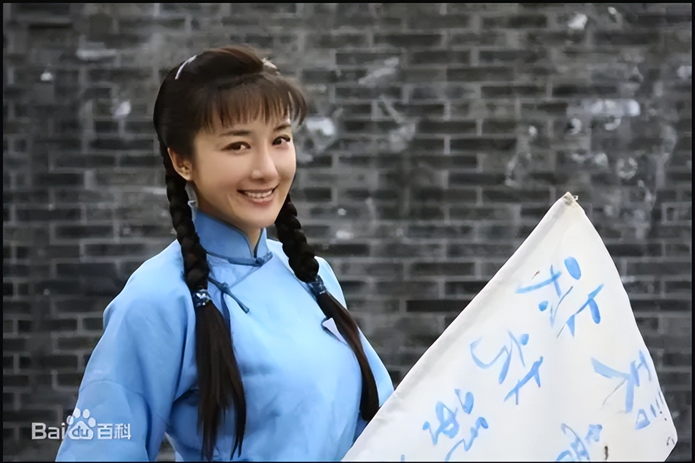 盘点女星的民国剧校服剧照——蓝衣黑裙篇（四）