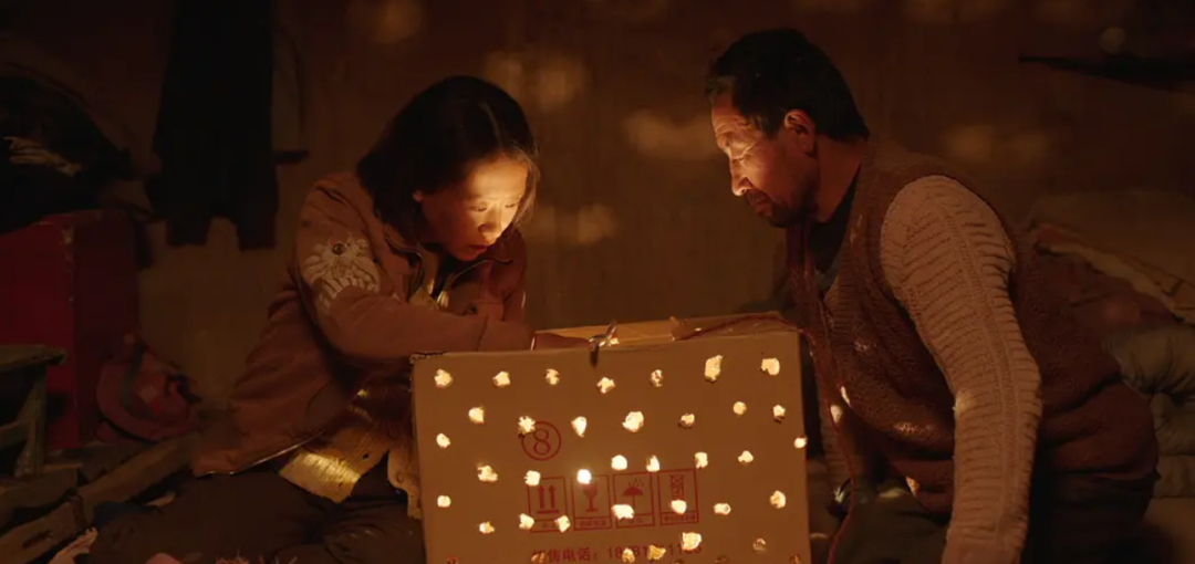 院线8分票房血扑！演员全是“关系户”，只剩海清是“真”演员？