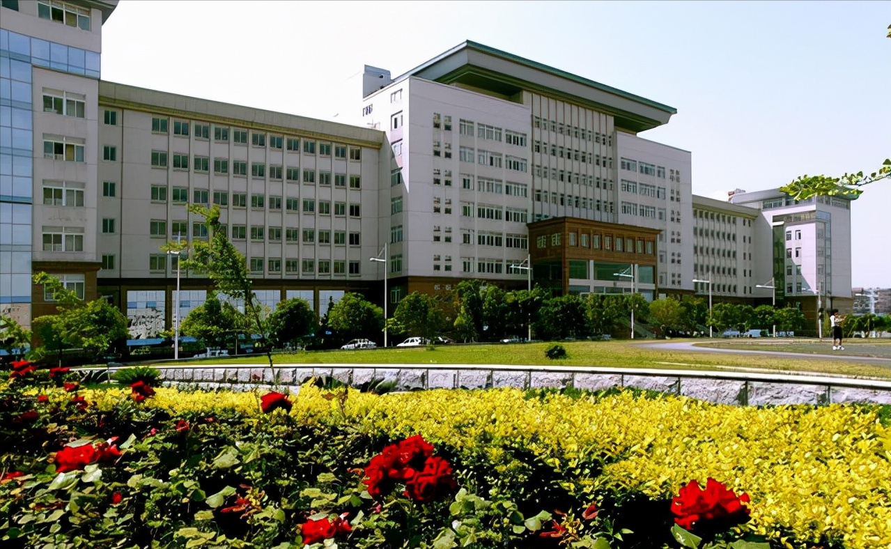 换帅！湖北这所双一流迎来“准院士”校长，这个时间点很耐人寻味