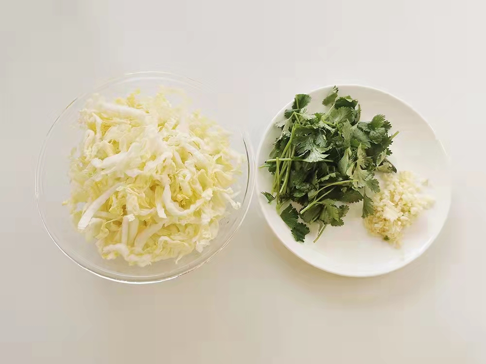 过年做凉菜，我家必上一道“白菜心”，开胃解腻，专应付大鱼大肉