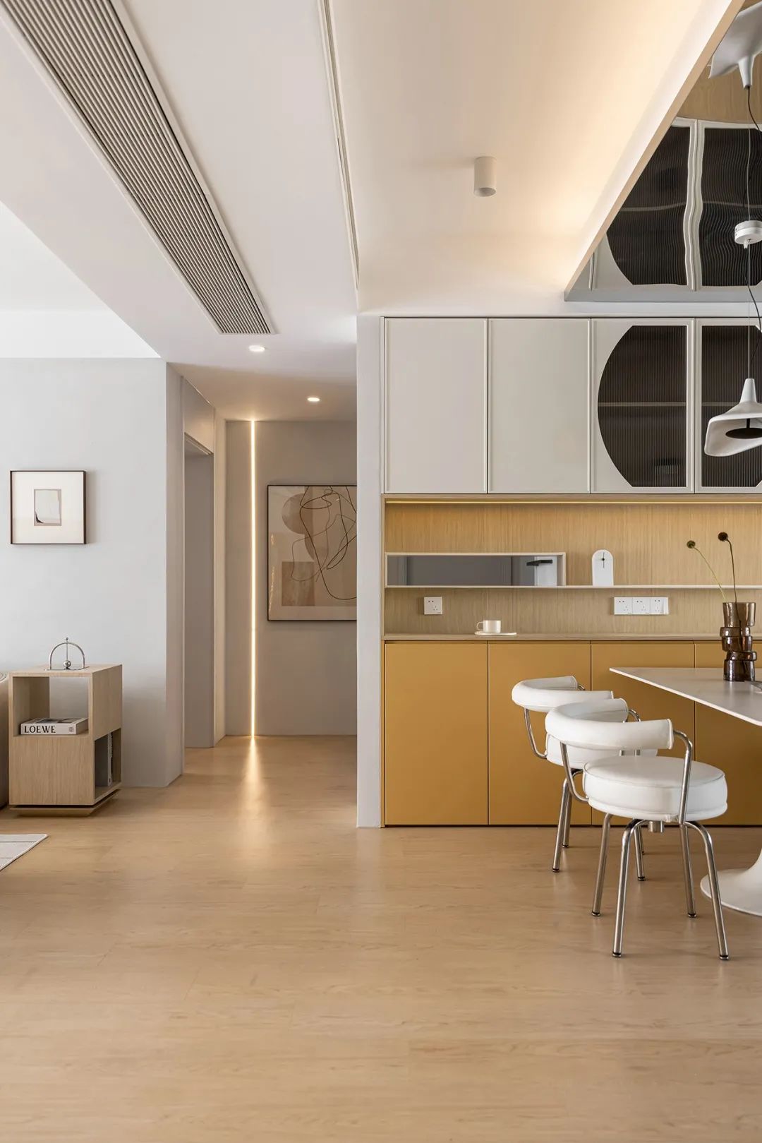 空间局促？布局鸡肋？107m²老破小变森系原木屋，他家盘活了