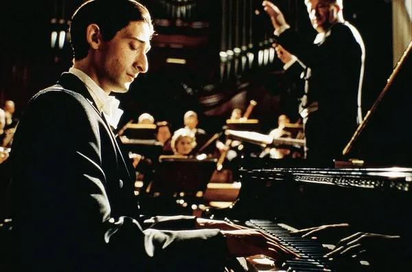 《钢琴家》：真实远比虚构更戳心、更震撼