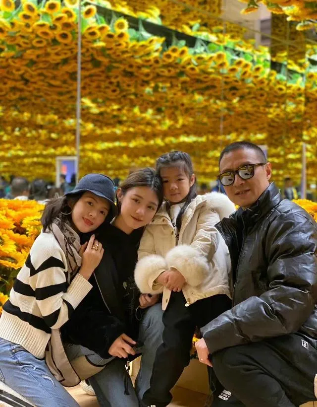 2019年电影节上，段奕宏对记者说我暗恋的人在后面，我们班陶虹,记者连忙跑