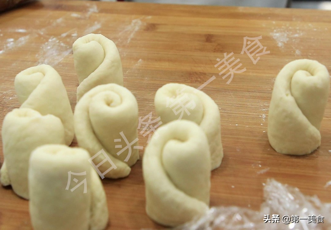 我家从来不买面包，6种自制小面包，比外面买的还好吃，蓬松暄软