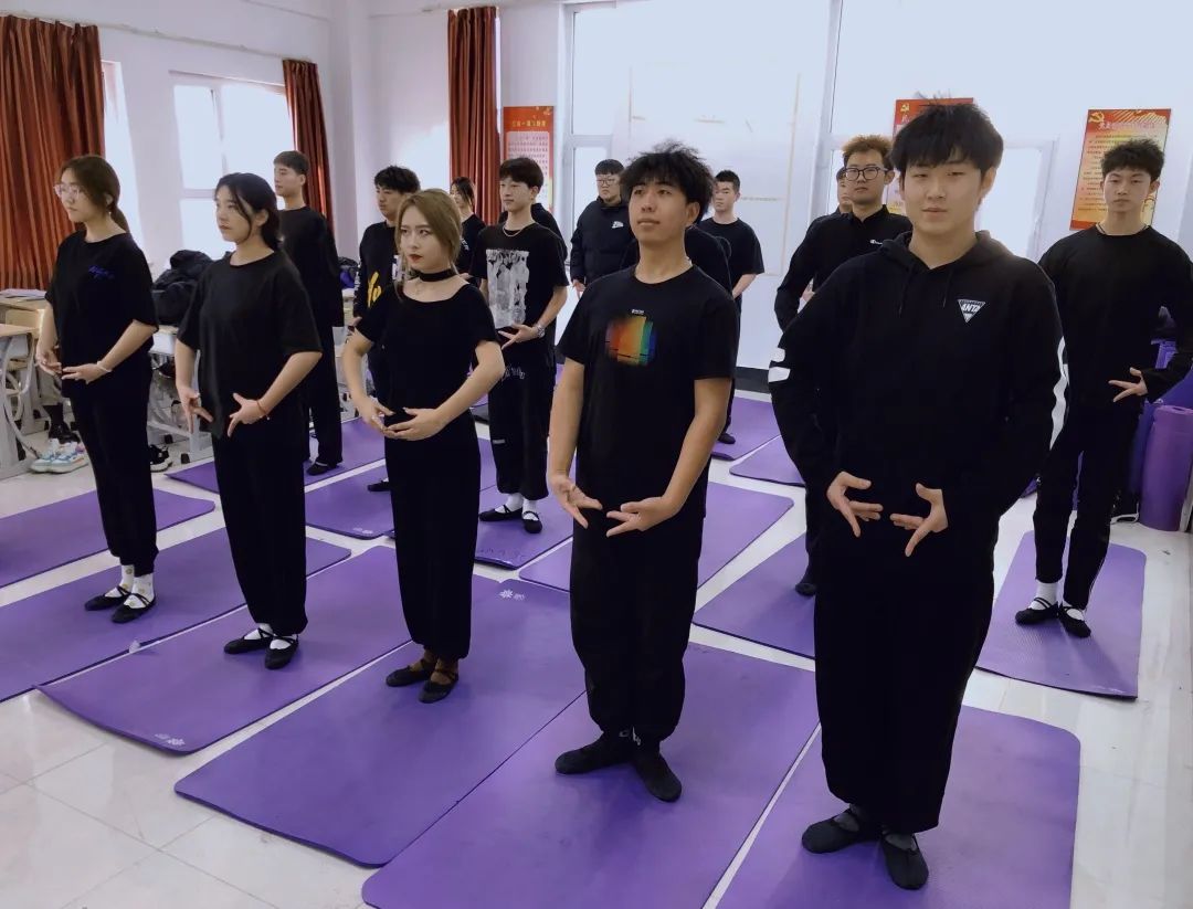 长春大学航空学院（长春电子科技学院校企合作航空服务专业）