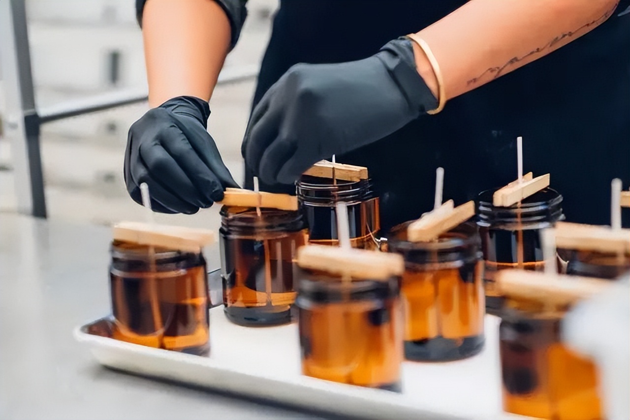 DIY手工创业——大学生篇丨抓住风口，轻松打造网红潮店