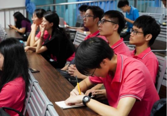 未来10年男生较吃香的专业，薪资待遇前景好，家有男生可收藏