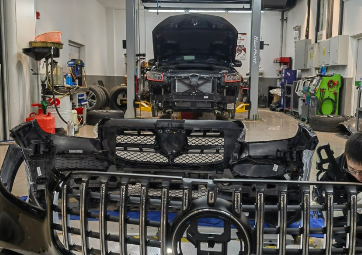 小伙花139万买奔驰GLS450，更换AMG套件，迈巴赫GLS车主直言内行