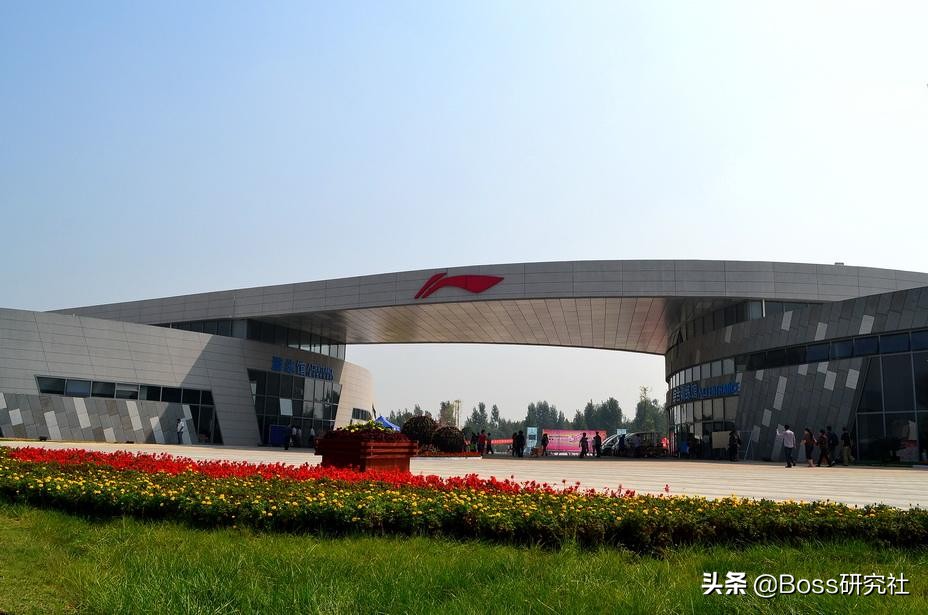 广西2022年新版“十大富豪”（外地篇），人均身价286.5亿元