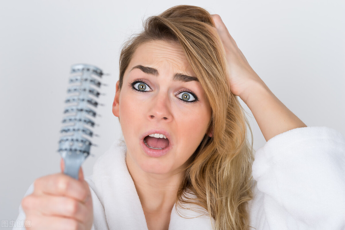 脱发困扰加剧：原因解析与应对之道