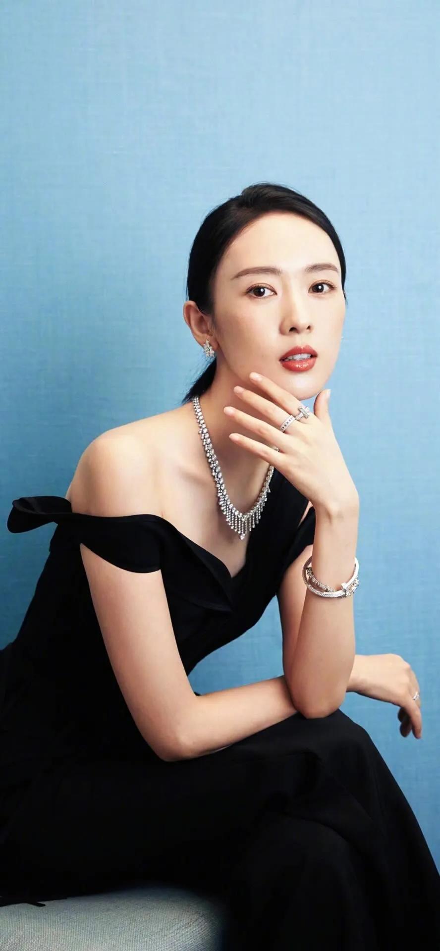 央视节目主持人张蕾1