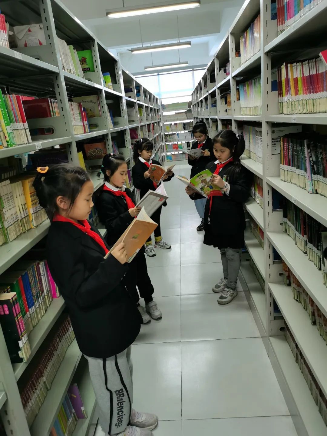 书香润泽生命 阅读成就未来｜记成都市双流区棠湖小学之书香班级