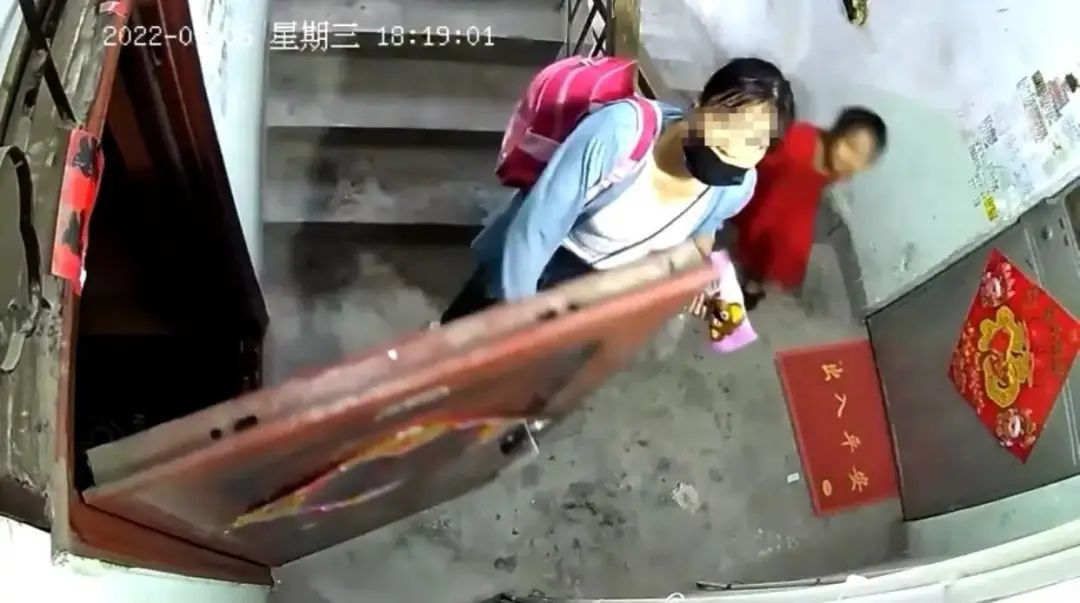 壡Ϊ˸飬ǰҼſ