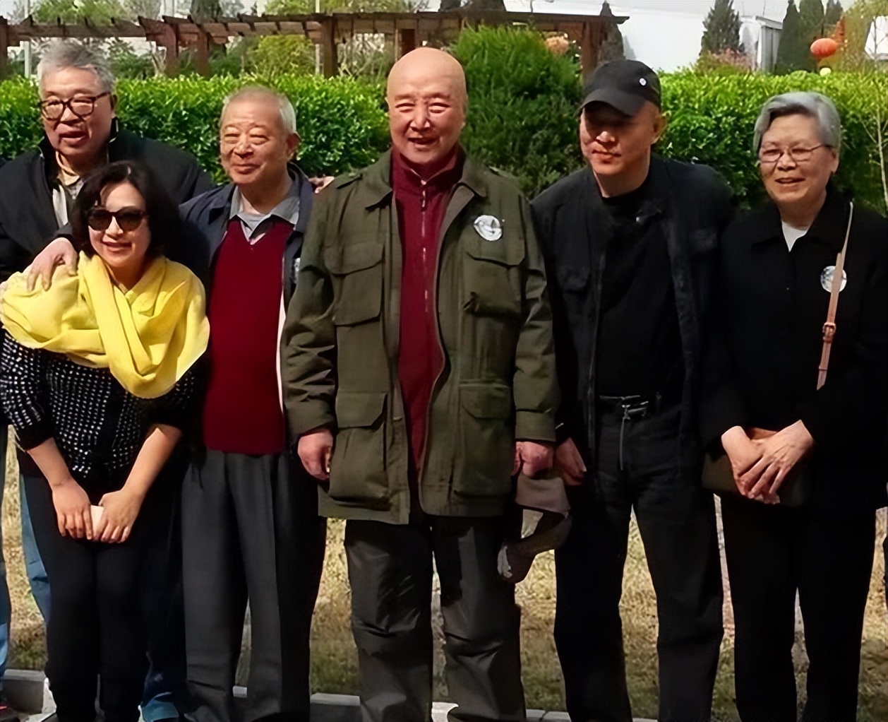 离婚32年后，再看李连杰、黄秋燕的婚姻，才明白离婚是最好的选择