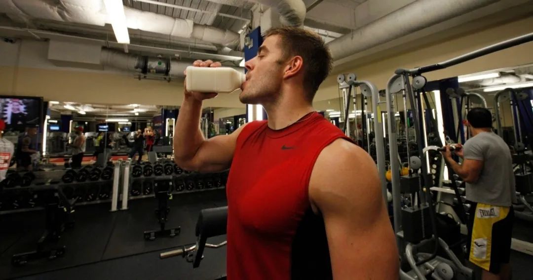 健身后为什么要喝牛奶？好处远不止增肌这么点