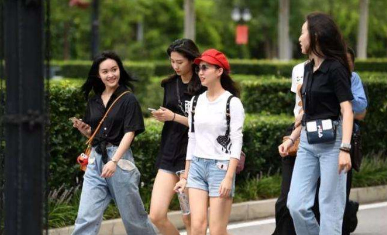 贫困生证明范文（上大学后才明白）