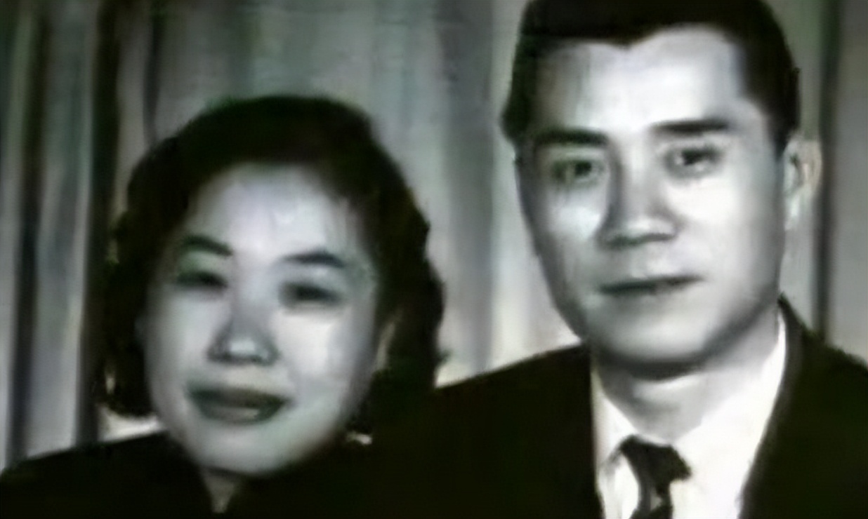 2007年成龙和亲哥安徽相认，对方一贫如洗，他有没有帮帮哥哥们