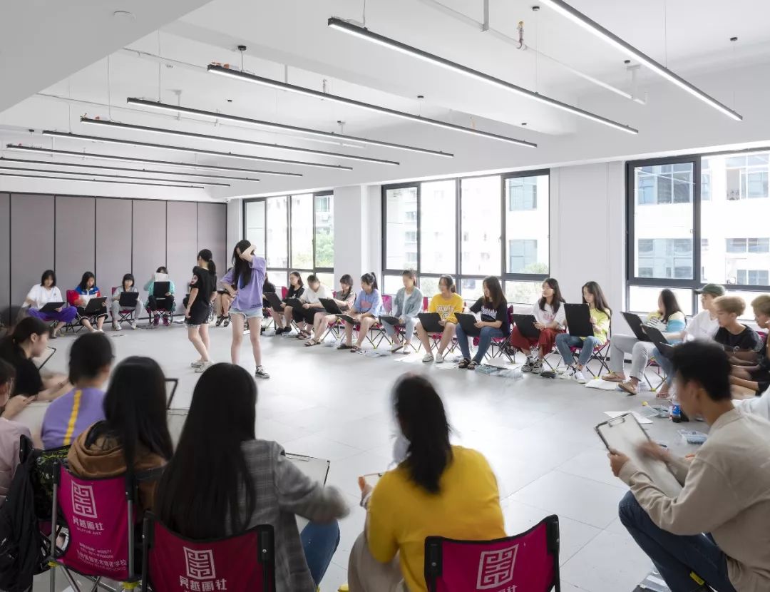 杭州吴越画室：2023届「定制班」招生简章，开启艺术的大门