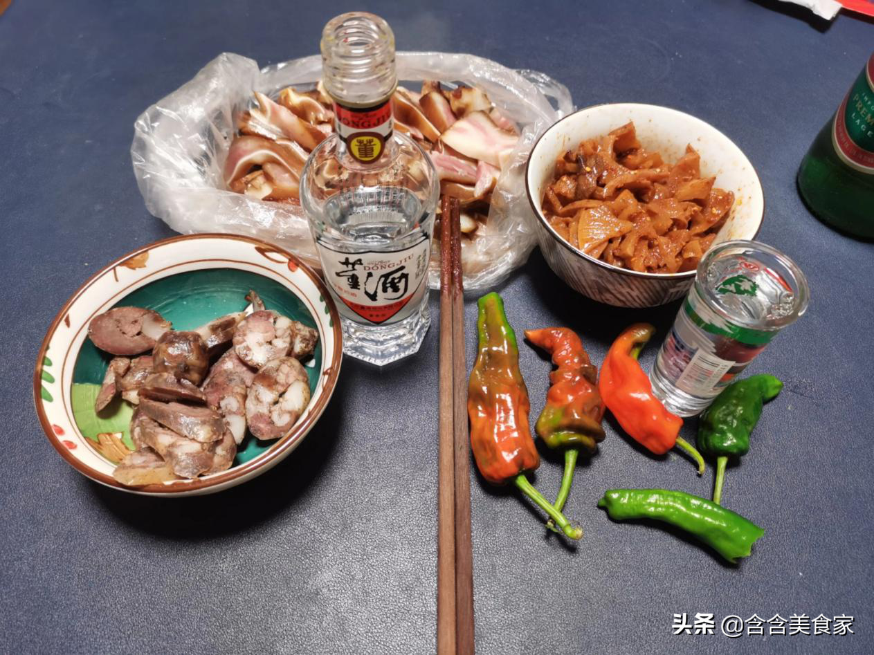 过年给老丈人送什么酒（过年去老丈人家送什么酒）