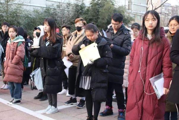 这真是灵魂画手！江苏美术联考低分试卷曝光，网友：66分是个坎