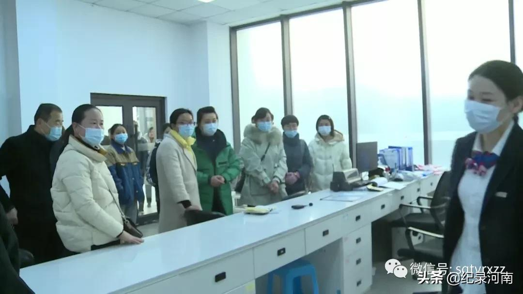 绿地中南漫悦湾:业主想回家 还要开证明?