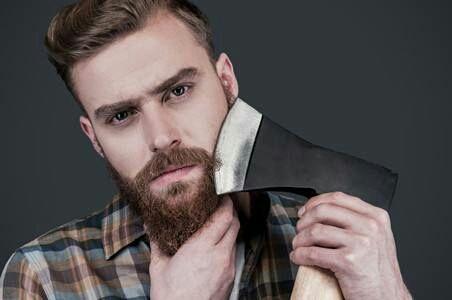 刮胡子的频率会影响男性健康吗？这3个时间段最好不要刮