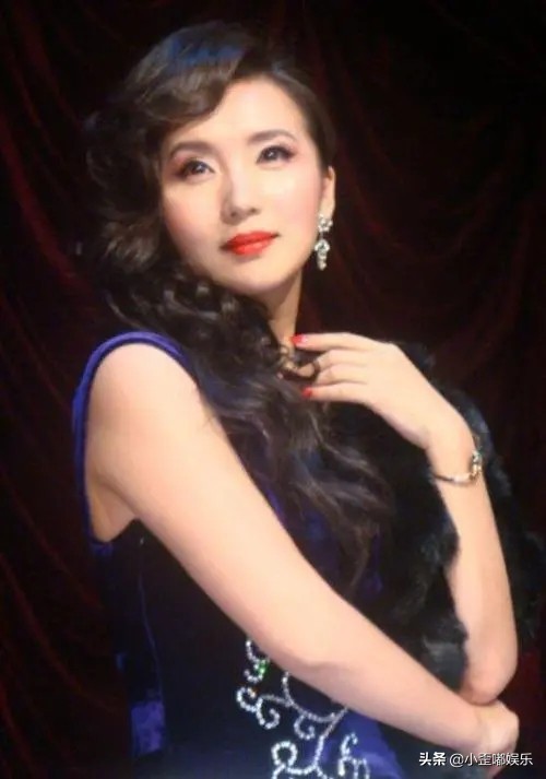 长着一张“风情万种”的脸，情史却简单干净的女明星，人不可貌相