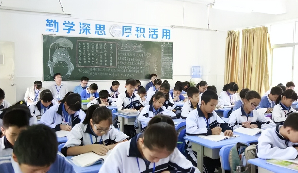 不上数学课高考却拿满分，数学怪才王圣阳，从叛逆少年逆袭成学霸